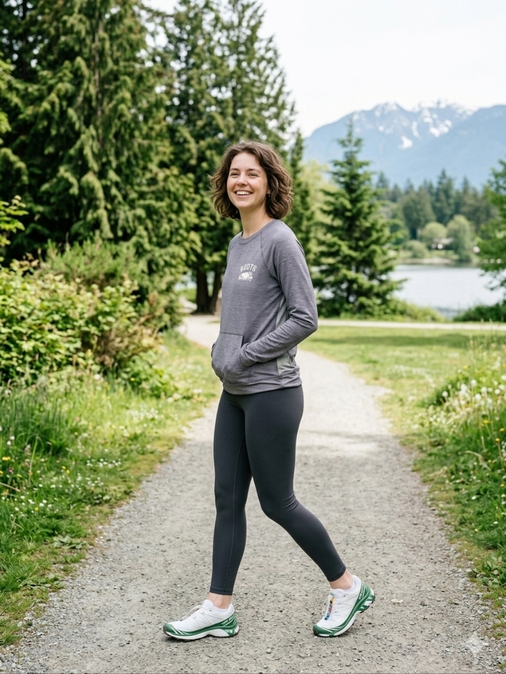 Roots Long-Sleeve Pullover Hoodie in Heather Gray